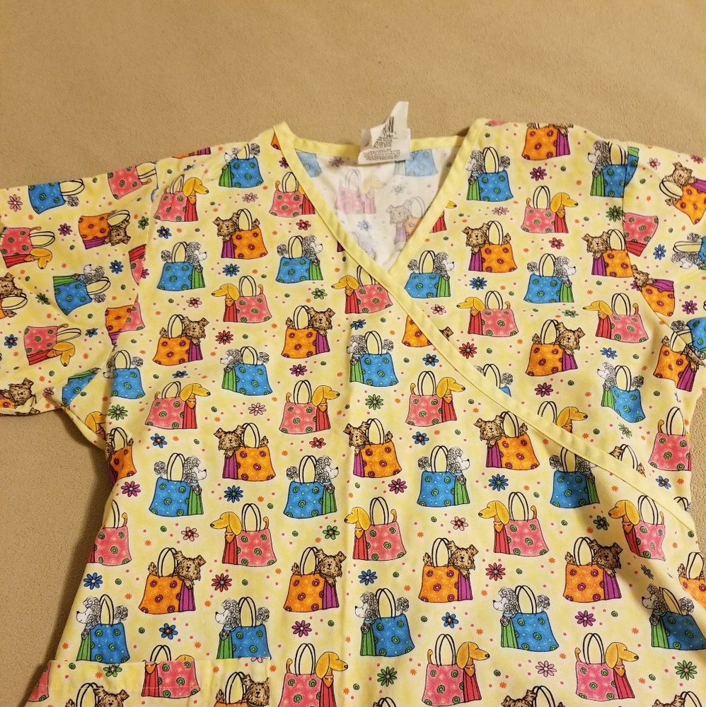 Scrub top